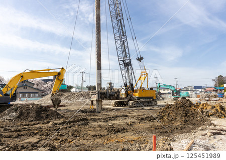 杭抜き工事風景 125451989