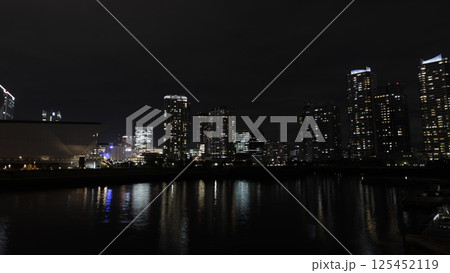 横浜・みなとみらいの夜景 125452119