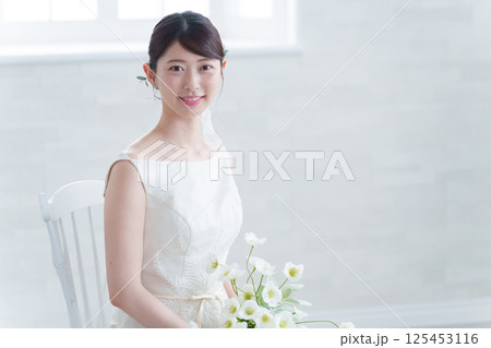 ウェディング・新婦 125453116