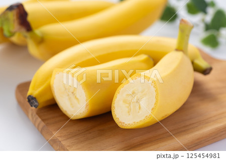 バナナ 125454981