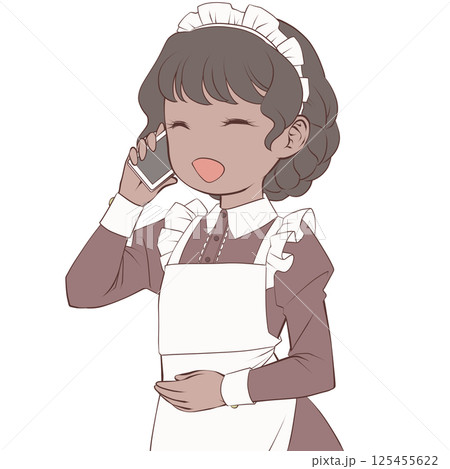 スマホで電話をかける褐色肌のメイド・笑顔 125455622