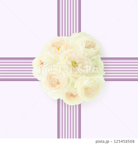 贈り物ギフト背景素材　紫色リボン　黄色い花束　慶事　弔事　返礼品 125458508