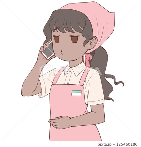 スマホで電話をかける褐色肌の女性店員・むくれる スマホで電話をかける褐色肌の女性店員・むくれる 125460180