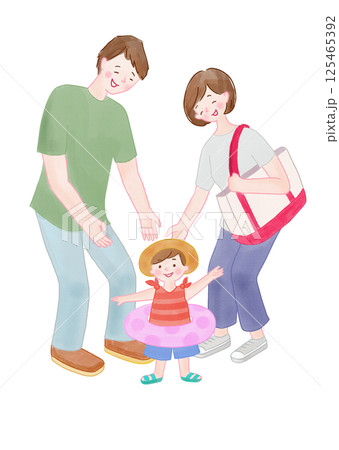 夏にプールへ向かうお母さんとお父さんと浮き輪を持った女の子 125465392