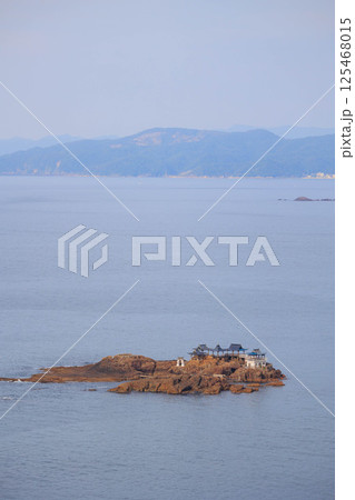 御待岬から見た景色(兵庫県豊岡瀬戸) 御待岬から見た景色(兵庫県豊岡瀬戸) 125468015