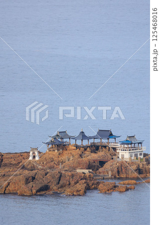 御待岬から見た景色(兵庫県豊岡瀬戸) 御待岬から見た景色(兵庫県豊岡瀬戸) 125468016