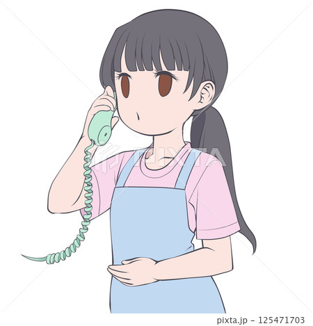 受話器を持って話すエプロン姿の黒髪の女性・呼び出し中 受話器を持って話すエプロン姿の黒髪の女性・呼び出し中 125471703