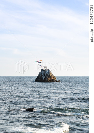 海の上の鯉のぼり 海の上の鯉のぼり 125473785