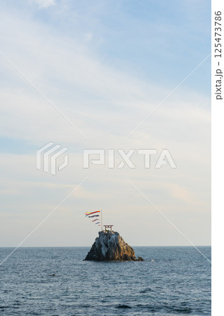 海の上の鯉のぼり 海の上の鯉のぼり 125473786
