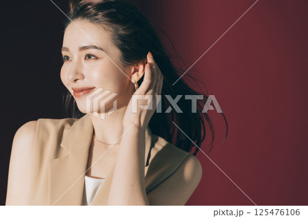 クールライティングのビューティーイメージ 125476106