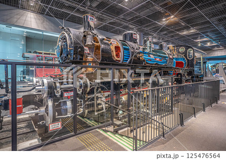 『埼玉県』鉄道博物館『9850形蒸気機関車・9856号機』 125476564