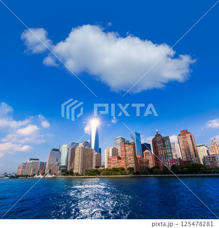 Manhattan skyline New York sunshine US 125478281