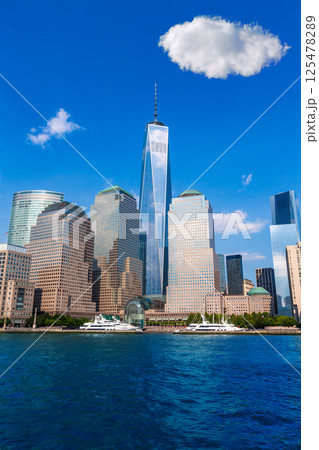 Manhattan skyline New York sunshine US Manhattan skyline New York sunshine US 125478289