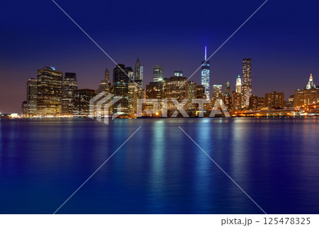 Manhattan sunset skyline New York NYC US Manhattan sunset skyline New York NYC US 125478325