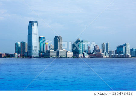 New Jersey skyline from Hudson River NY USA 125478418