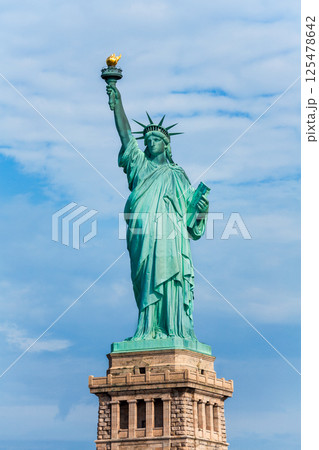 Statue of Liberty New York American Symbol USA 125478642