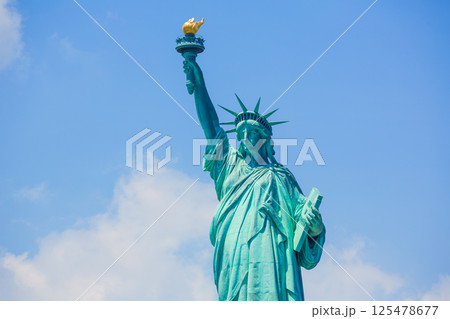 Statue of Liberty New York American Symbol US 125478677