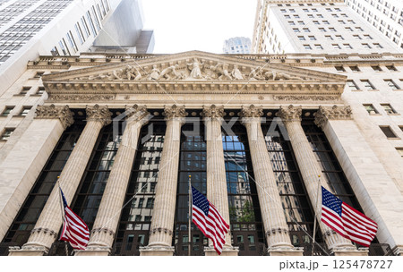 Wall Street St New York Stock Exchange Manhattan 125478727