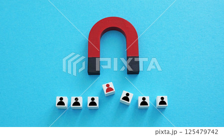 Magnet attracting a candidate for talent acquisition. Recruitment strategy. 125479742