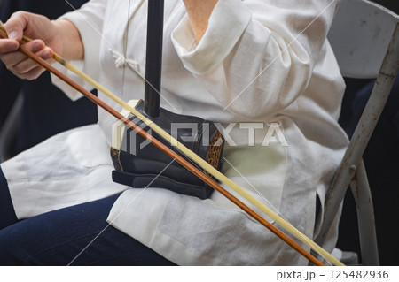 遊び 遊ぶ 戯れる 125482936