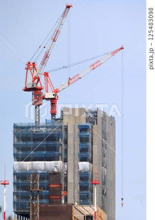 建設用クレーン 125483098