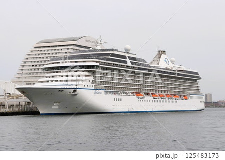 客船リビエラ　神戸港　神戸市　兵庫県 125483173