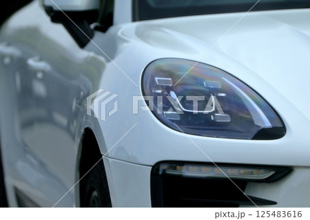 ドイツ製のスポーツカー 125483616