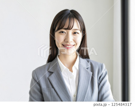 ビジネスウーマン　AI生成画像  125484317