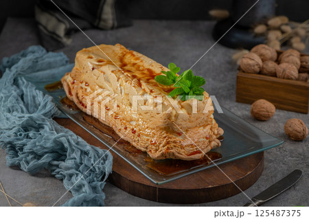 Whole Sweet Caramelized Molotof Whole Sweet Caramelized Molotof 125487375