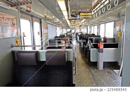 キハ200系の車内風景 キハ200系の車内風景 125489343