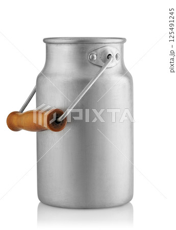 retro milk can isolated on white background retro milk can isolated on white background 125491245