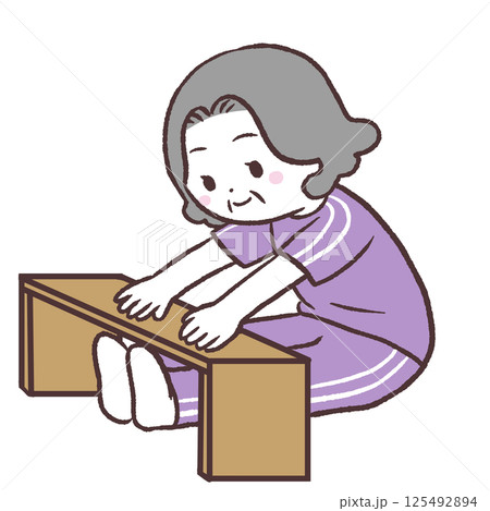 前屈するシニア女性イラスト 125492894