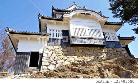 備中松山城二の丸からの天守 125493580