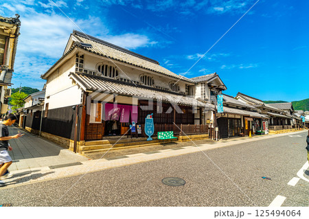【重要伝統的建造物群保存地区】矢掛宿 初夏の宿場町の風景12 岡山県小田郡矢掛町 【重要伝統的建造物群保存地区】矢掛宿 初夏の宿場町の風景12 岡山県小田郡矢掛町 125494064