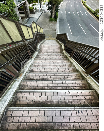 歩道橋、階段、地面、タイル、テクスチャ、質感、道路 歩道橋、階段、地面、タイル、テクスチャ、質感、道路 125494352