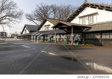 山居倉庫の表通り 125499156