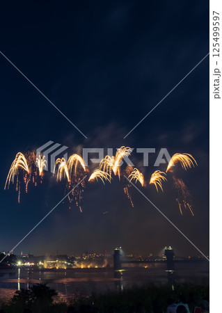 調布市花火大会　関東 125499597