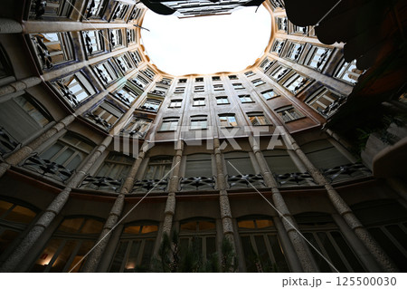 スペイン 世界遺産 カサ・バトリョ スペイン 世界遺産 カサ・バトリョ 125500030