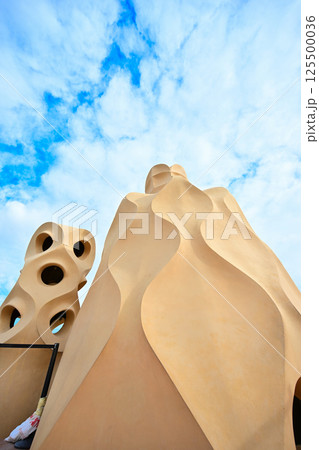 スペイン　世界遺産 カサ・バトリョ 125500036