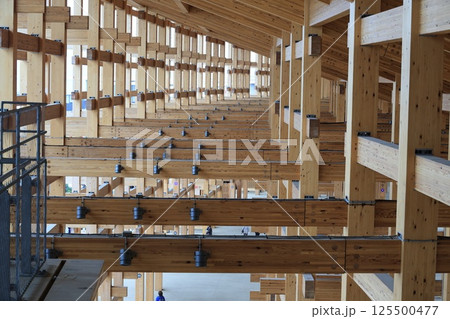 大阪・関西万博開幕後の大屋根リング 大阪・関西万博開幕後の大屋根リング 125500477