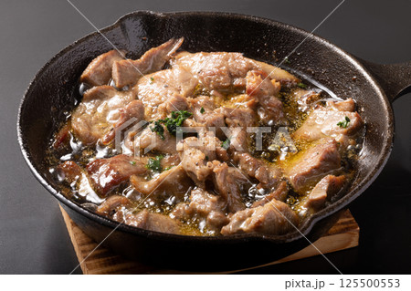 牛タン　アヒージョ 125500553