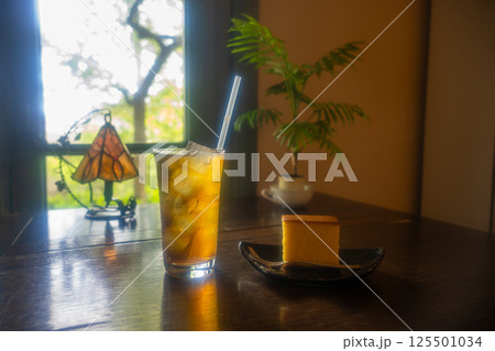 アイスティーと長崎カステラ 125501034