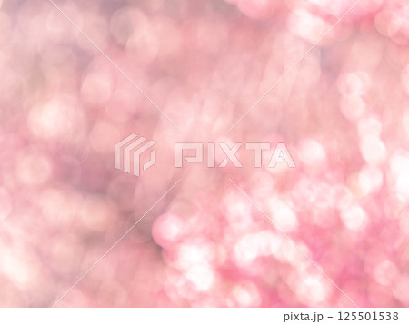 背景素材　水玉模様のリフレクション　お花畑の様なカラフルな明るい春のイメージ 125501538