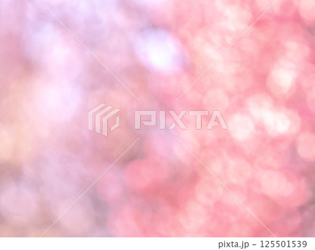背景素材　水玉模様のリフレクション　お花畑の様なカラフルな明るい春のイメージ 125501539