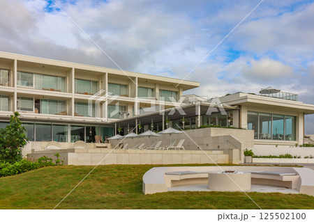 南国宮古島の外資系リゾートホテル イラフSUIラグジュアリーコレクション　建物外観 125502100