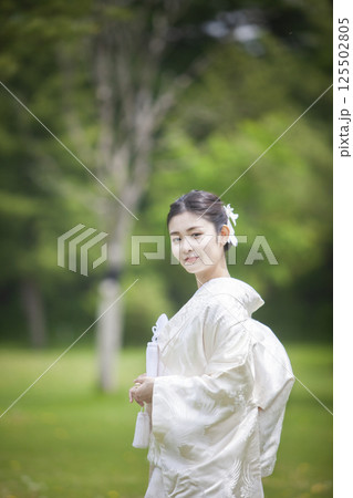 白無垢姿の女性 白無垢姿の女性 125502805