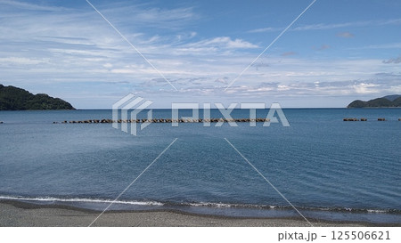 坂尻海水浴場から見る若狭湾 坂尻海水浴場から見る若狭湾 125506621