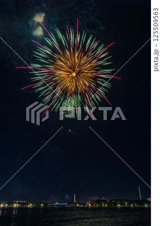 金沢まつり花火大会　神奈川県 125509563