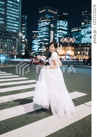 東京駅前撮り、女性モデル 東京駅前撮り、女性モデル 125511029