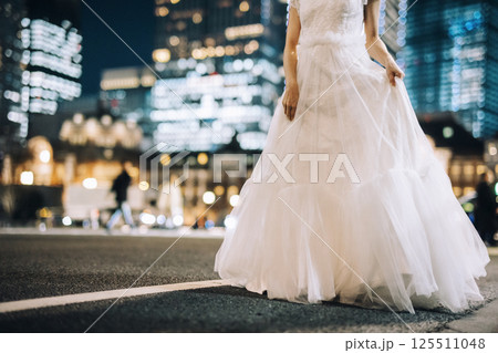 東京駅前撮り、女性モデル 東京駅前撮り、女性モデル 125511048